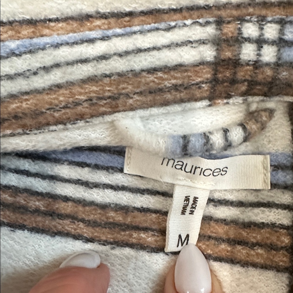 Maurices button down - Picture 5 of 6